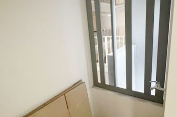 Gravit8 @ Klang South