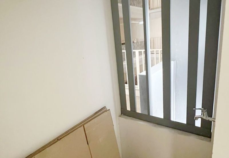 Gravit8 @ Klang South