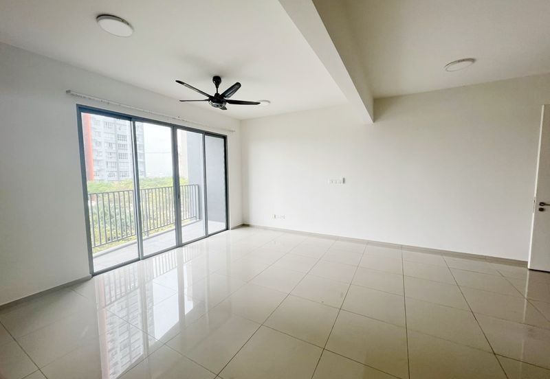 Gravit8 @ Klang South