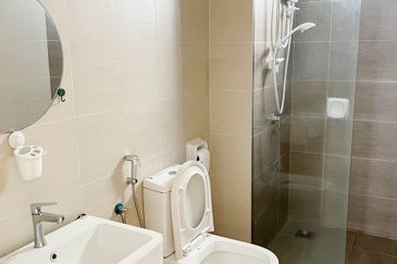 Gravit8 @ Klang South