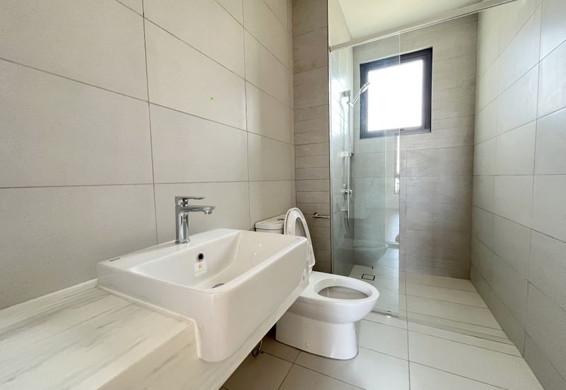 Freesia Residences @ Tropicana Aman