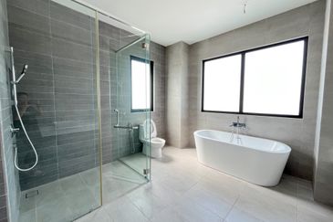 Freesia Residences @ Tropicana Aman