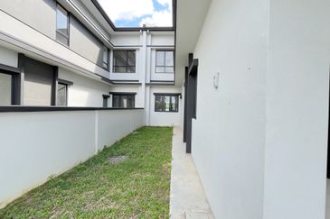 Freesia Residences @ Tropicana Aman