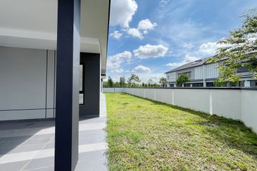 Freesia Residences @ Tropicana Aman