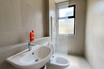 Dalia Residences @ Tropicana Aman