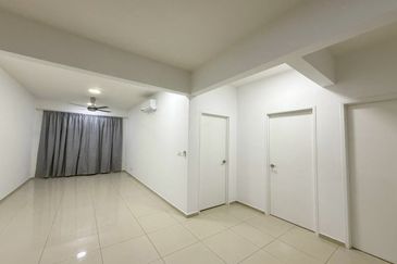 Gravit8 @ Klang South