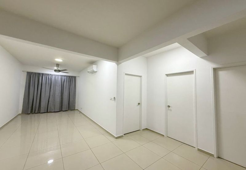 Gravit8 @ Klang South