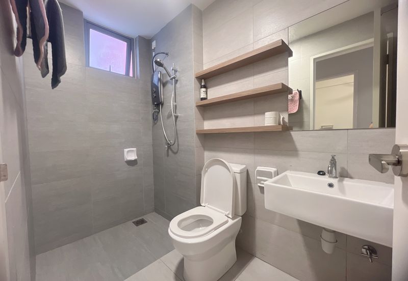 Gravit8 @ Klang South