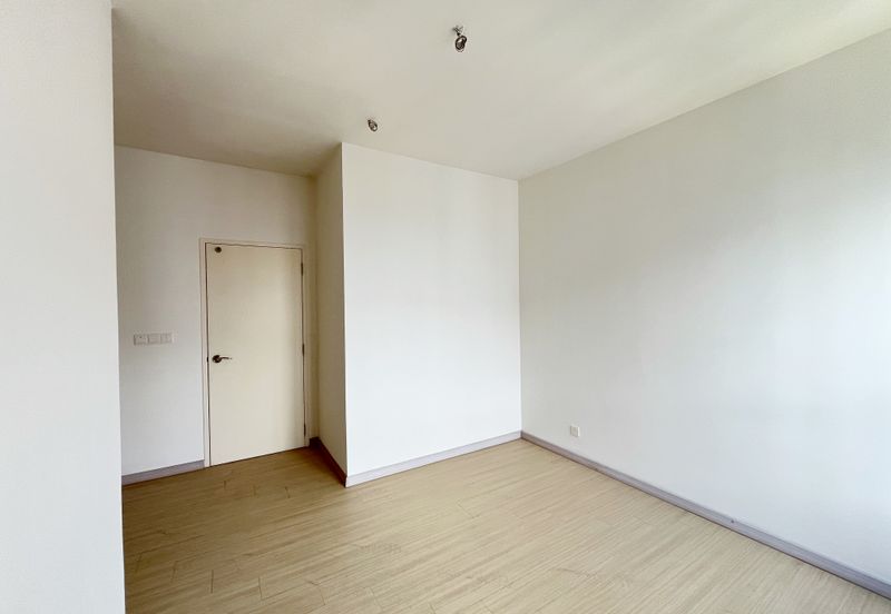 Gravit8 @ Klang South