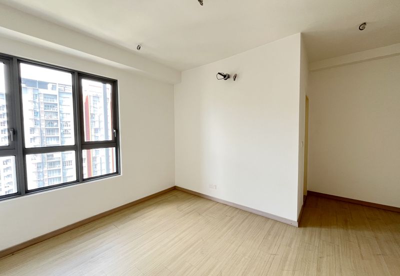 Gravit8 @ Klang South