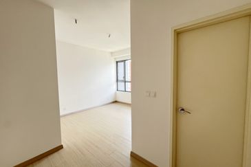 Gravit8 @ Klang South