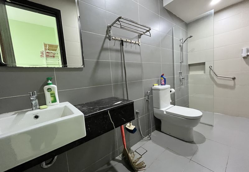 Duta Villa, Setia Alam