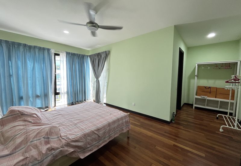 Duta Villa, Setia Alam