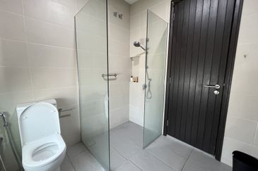 Duta Villa, Setia Alam