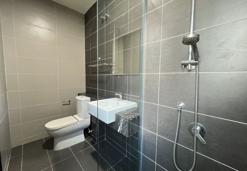 Duta Villa, Setia Alam