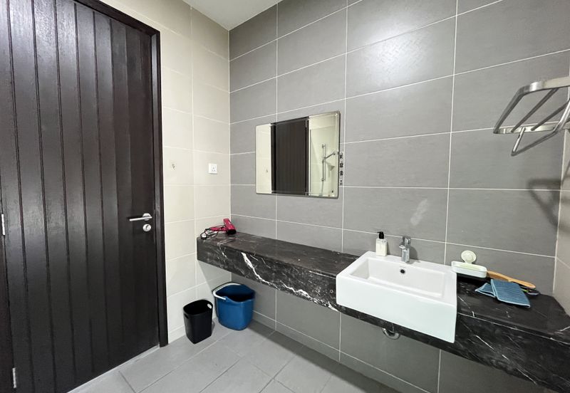 Duta Villa, Setia Alam