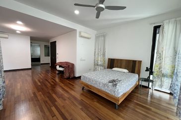 Duta Villa, Setia Alam