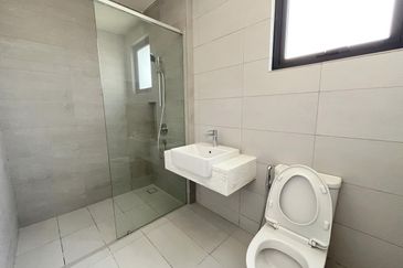 Freesia Residences @ Tropicana Aman