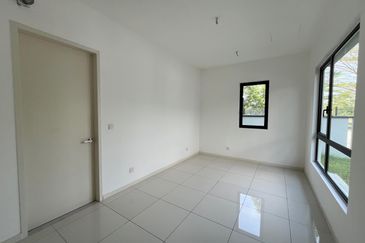 Freesia Residences @ Tropicana Aman