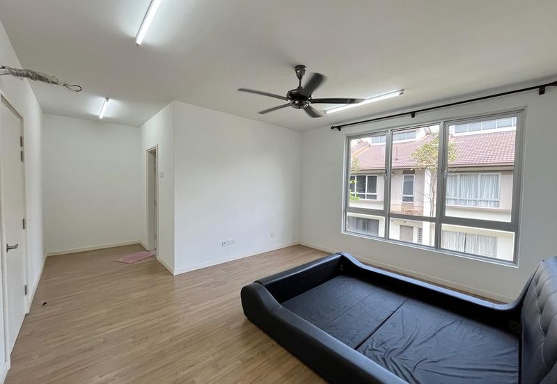 Arahsia Residences, Tropicana Aman