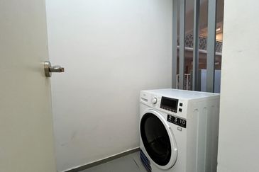 Gravit8 @ Klang South