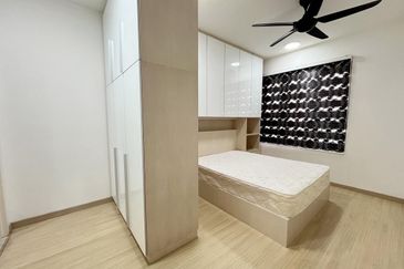 Gravit8 @ Klang South