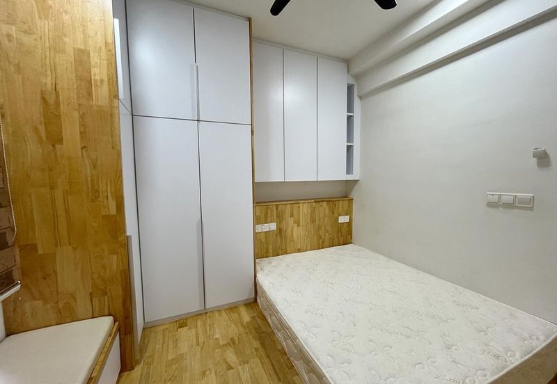 Gravit8 @ Klang South