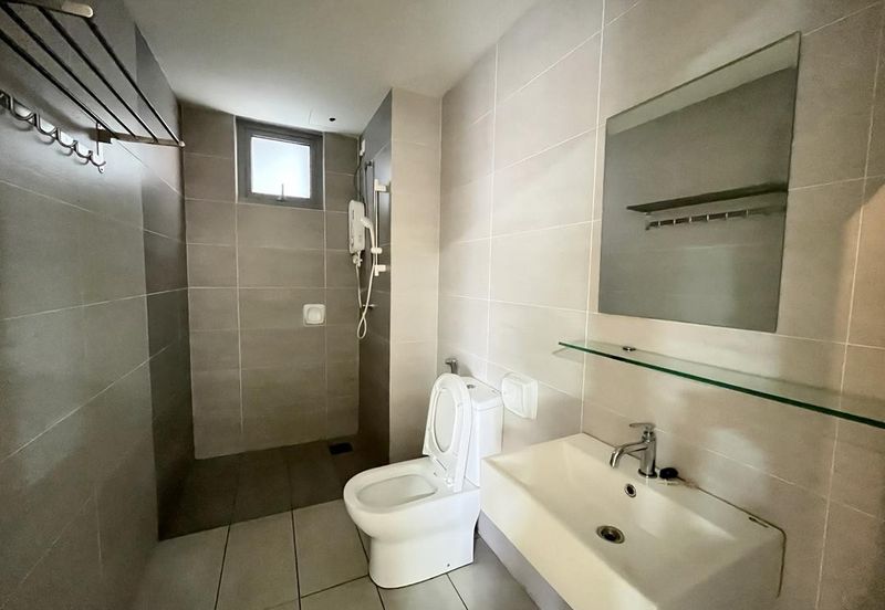 Gravit8 @ Klang South