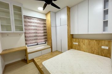 Gravit8 @ Klang South