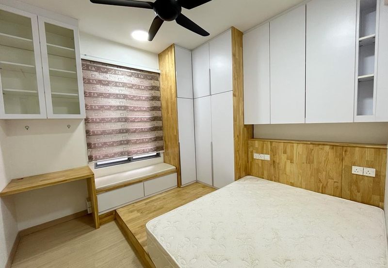 Gravit8 @ Klang South