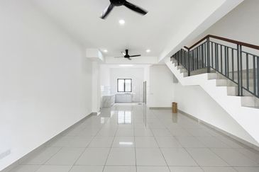 Robin @ Bandar Rimbayu