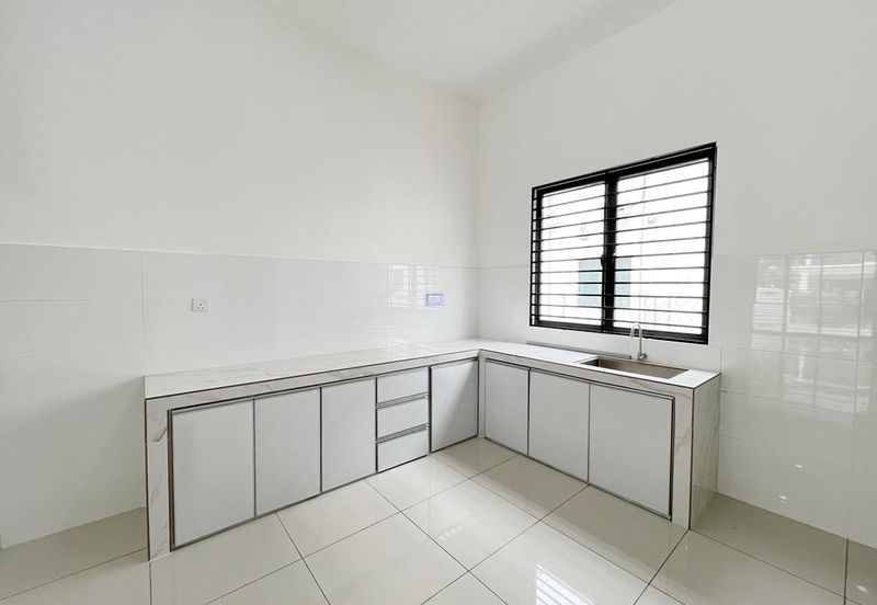 Robin @ Bandar Rimbayu