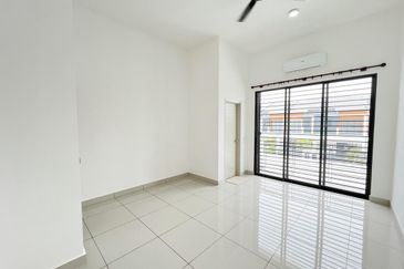 Robin @ Bandar Rimbayu