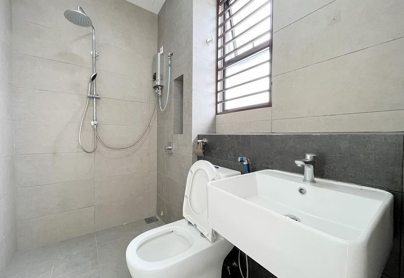 Robin @ Bandar Rimbayu