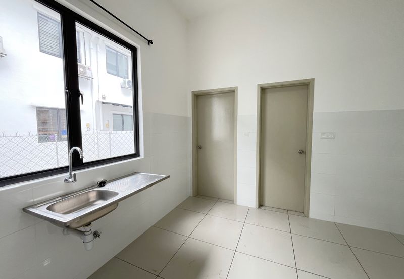 Robin @ Bandar Rimbayu