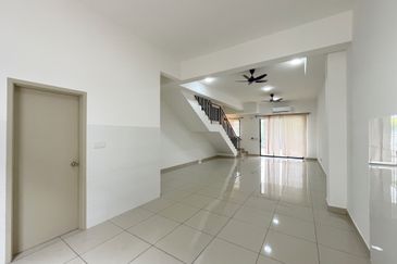 Robin @ Bandar Rimbayu