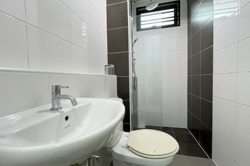 Periwinkle @ Bandar Rimbayu