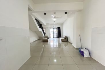 Robin @ Bandar Rimbayu