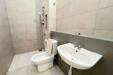 Robin @ Bandar Rimbayu