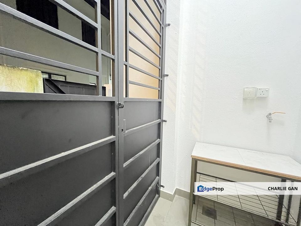 Robin @ Bandar Rimbayu, Telok Panglima Garang, Selangor, Selangor, Telok Panglima Garang