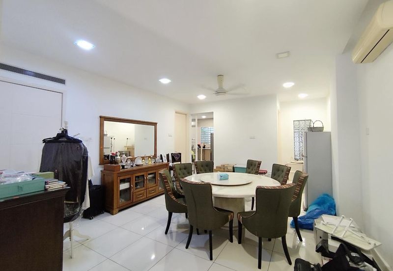 USJ Avenue @ USJ Heights