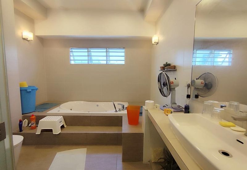 USJ Avenue @ USJ Heights