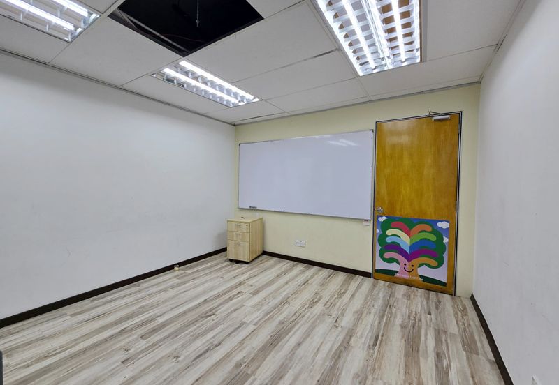 Lebuh Turi, Taman Chi Liung