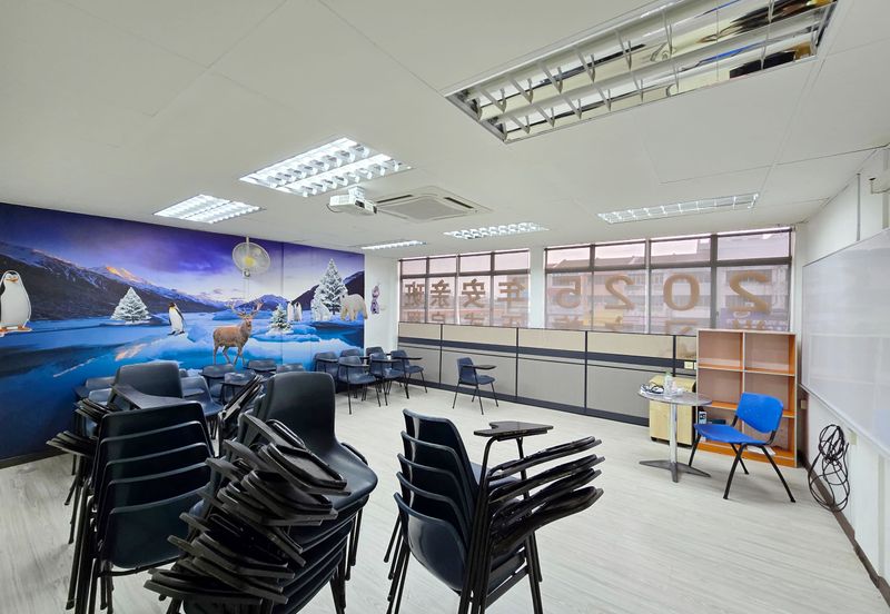 Lebuh Turi, Taman Chi Liung