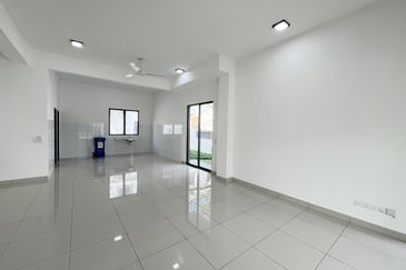 Robin @ Bandar Rimbayu