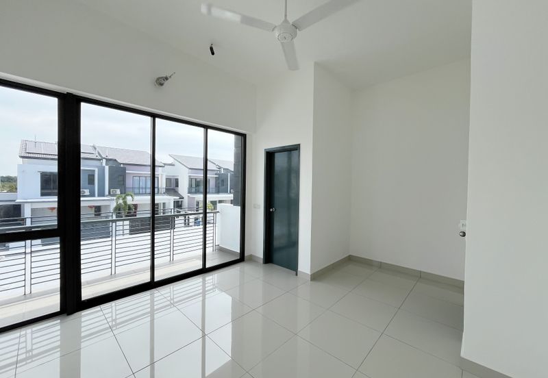 Robin @ Bandar Rimbayu