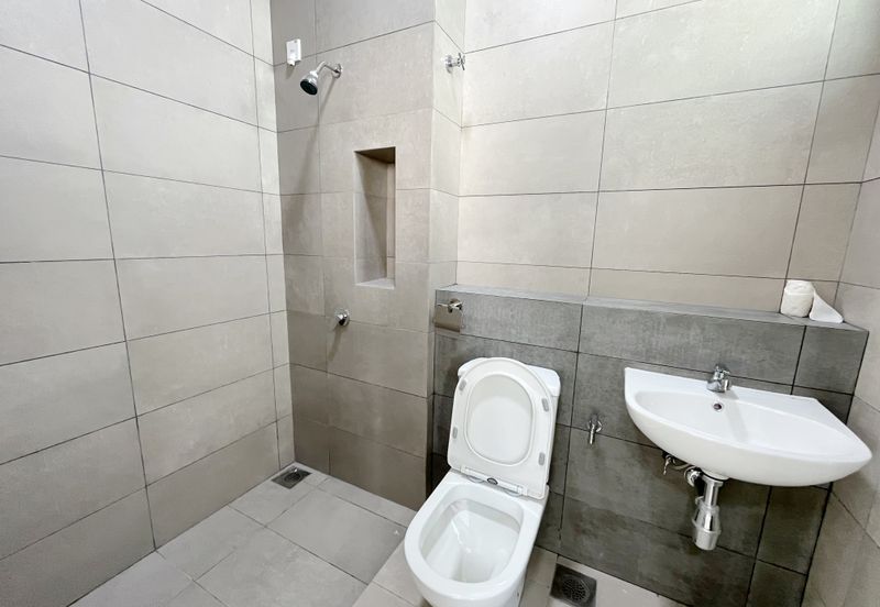 Robin @ Bandar Rimbayu