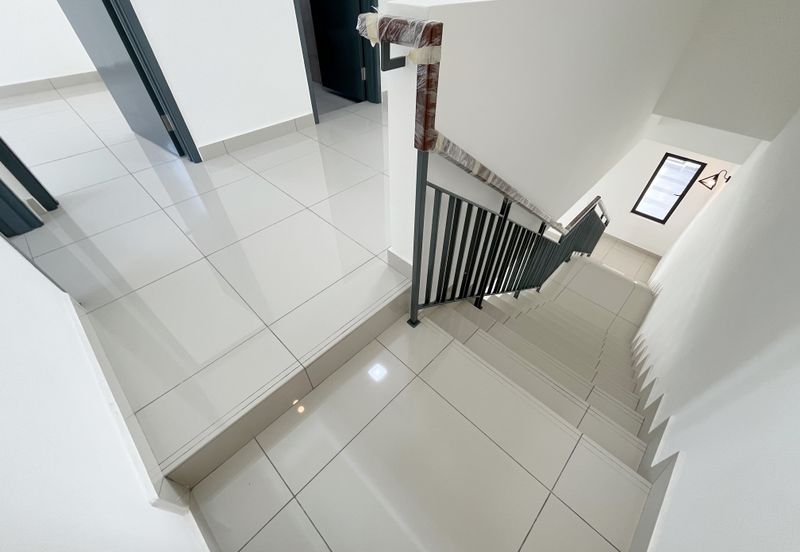 Robin @ Bandar Rimbayu