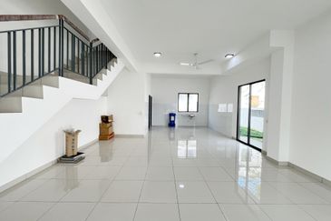 Robin @ Bandar Rimbayu