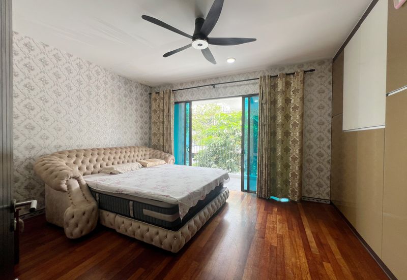 Duta Villa, Setia Alam